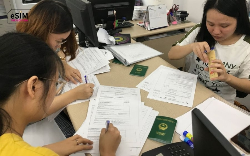 Chuẩn bị trọn bộ hồ sơ pháp lý kỹ lưỡng giúp tân sinh viên tự tin làm thủ tục nhập cảnh Đức